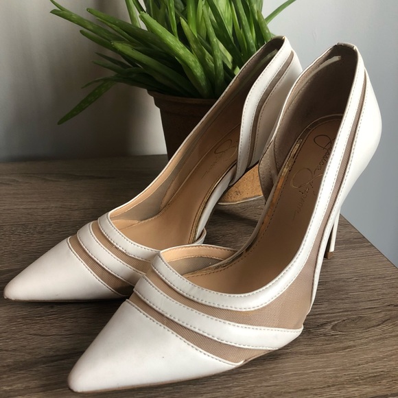 jessica simpson mesh pump